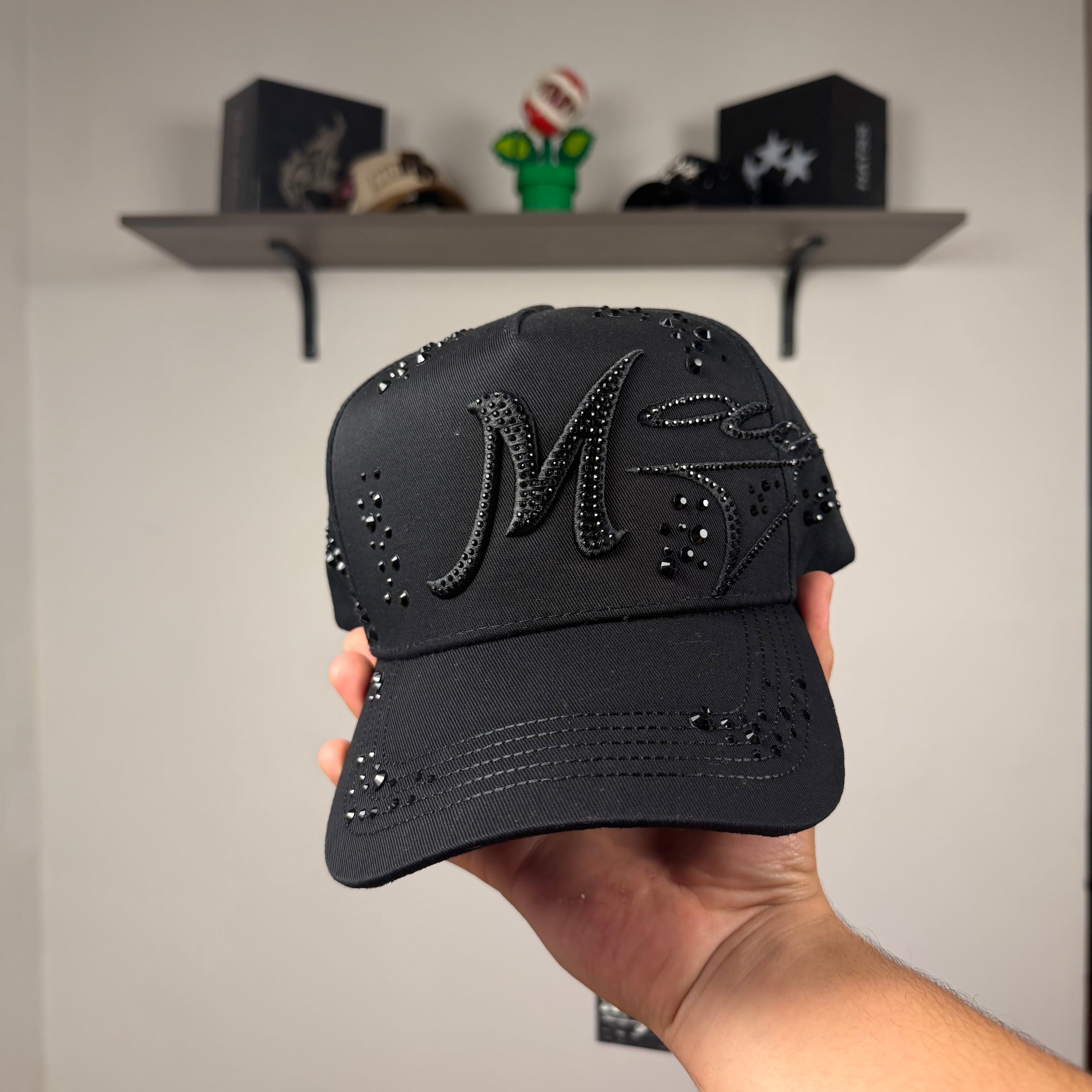 31 HATS “MAGO BLACK”